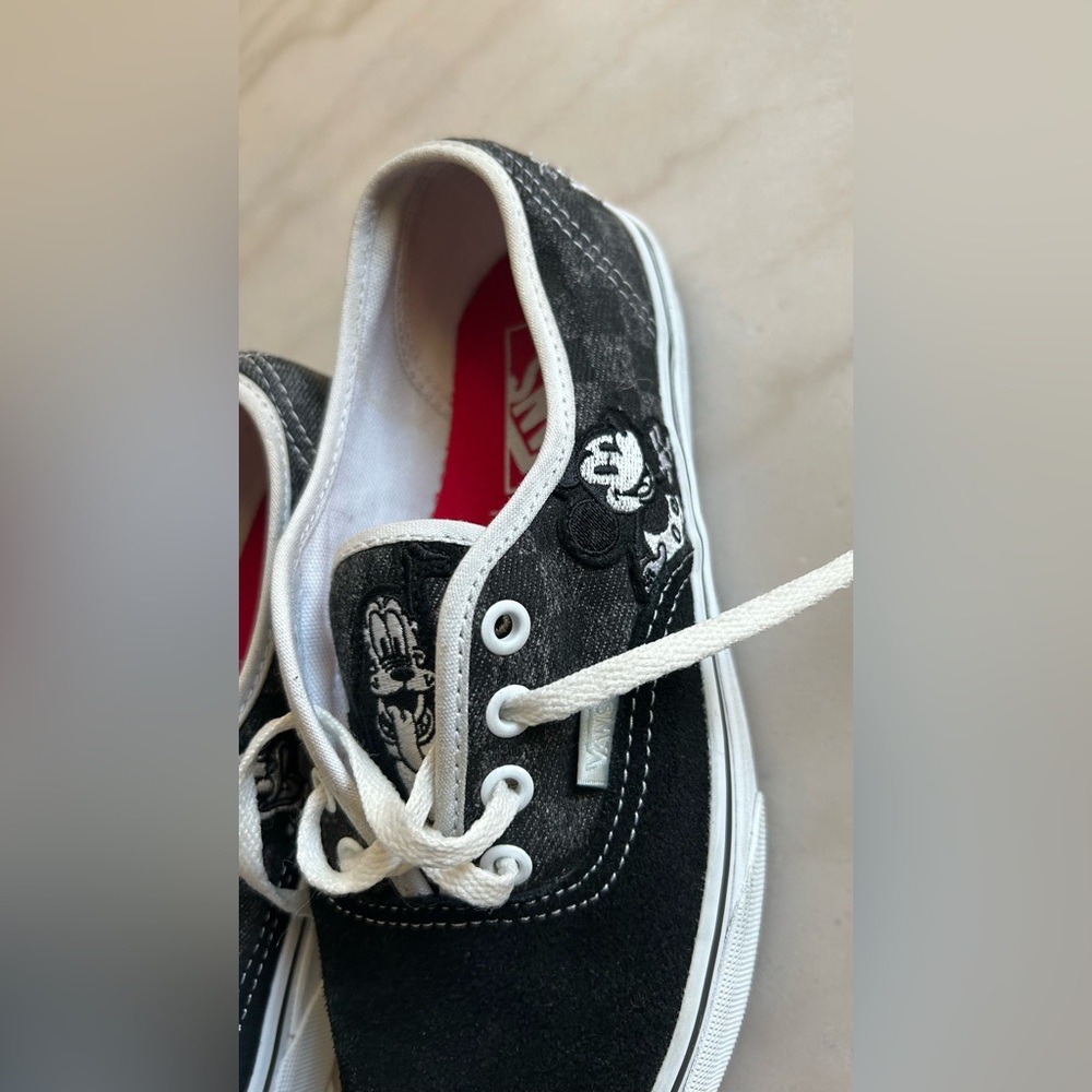 Limited Edition Vans x Disney 100 Years of Wonder Shoes Black Suede size W7/M5.5 - Picture 3 of 9